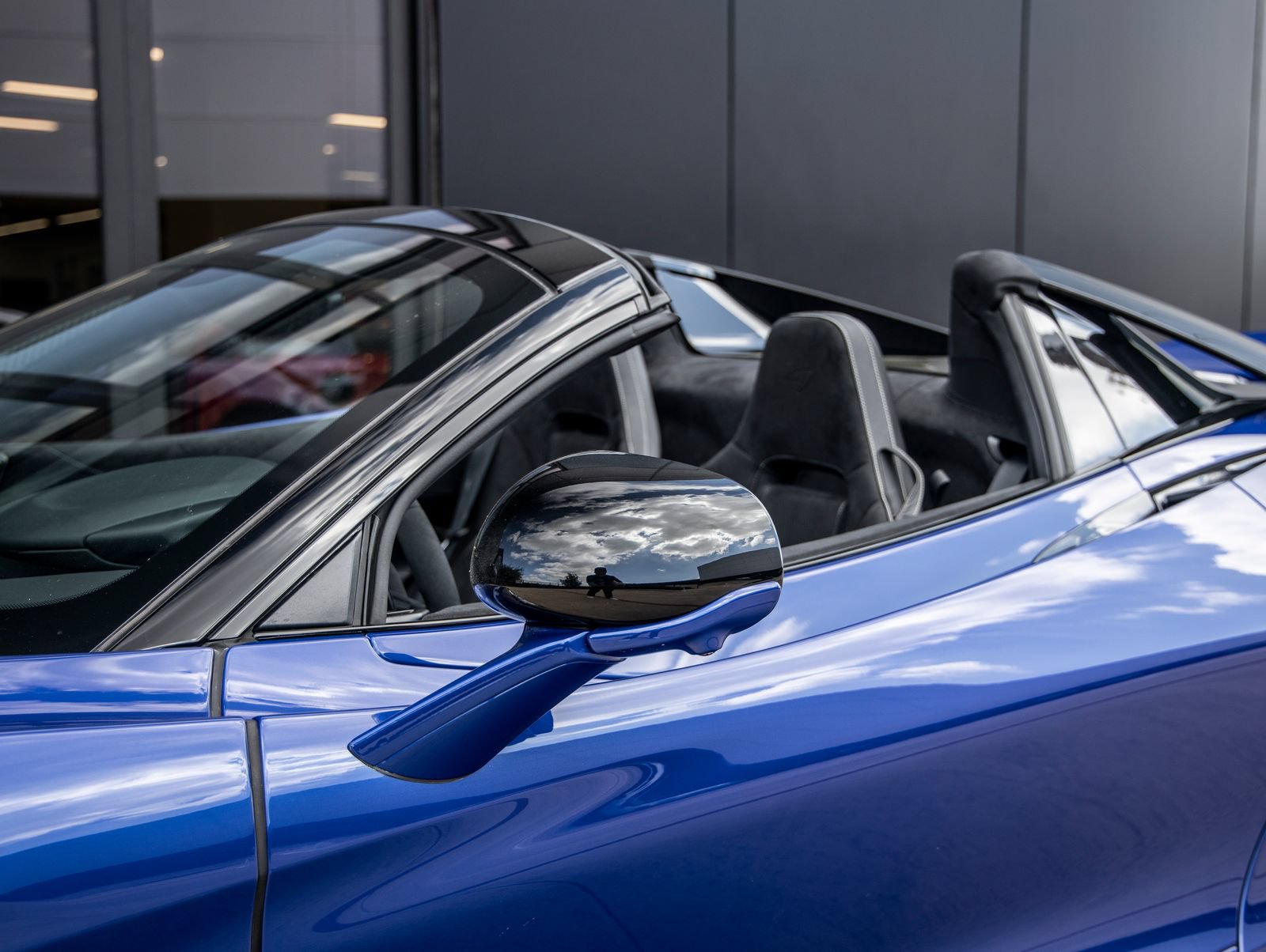 Used 2024 McLaren 750S Spider photo 12