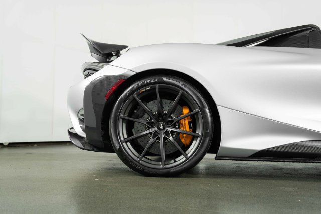 Used 2022 McLaren 765LT photo 10