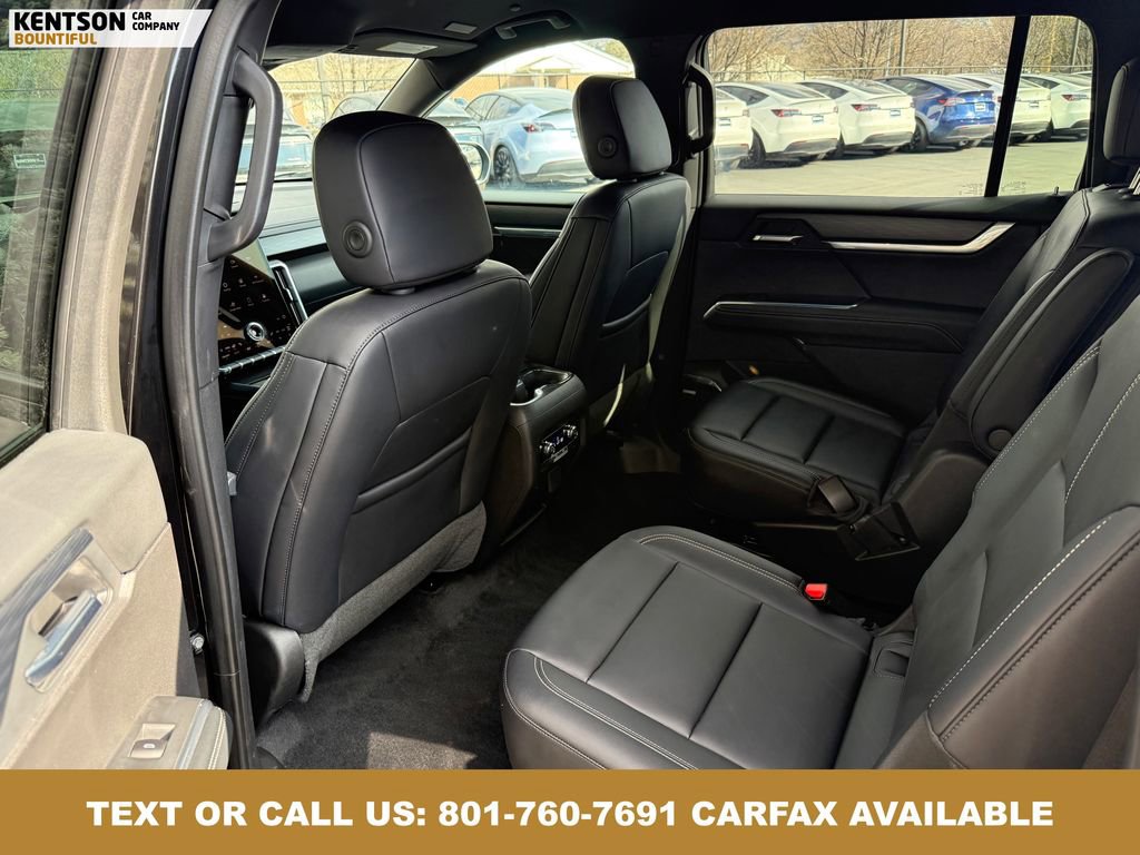 2025 GMC Acadia Elevation