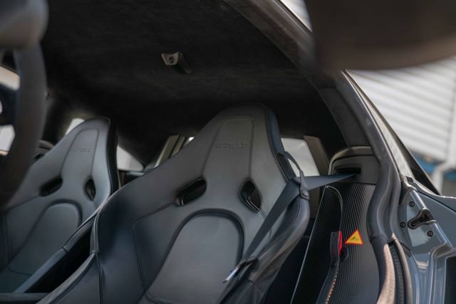 Used 2016 McLaren 675LT Coupe photo 38