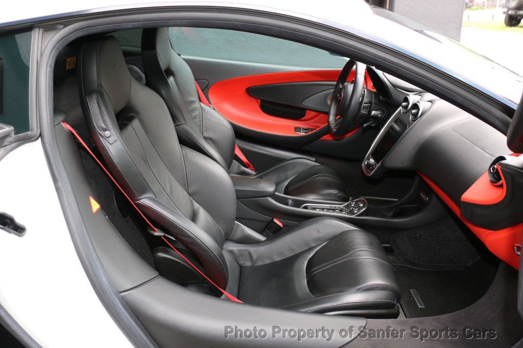 Used 2019 McLaren 600LT photo 32