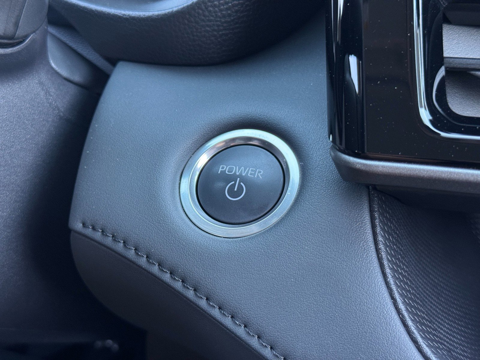 2025 Toyota Highlander Limited