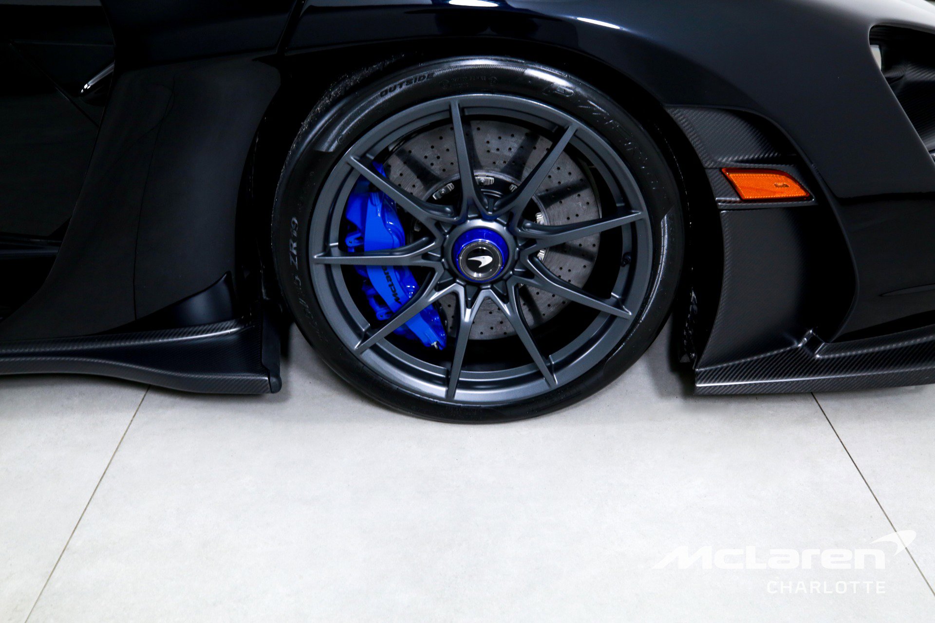Used 2019 McLaren Senna photo 23