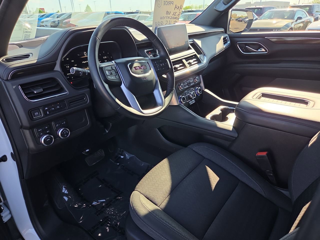 2023 GMC Yukon XL SLE