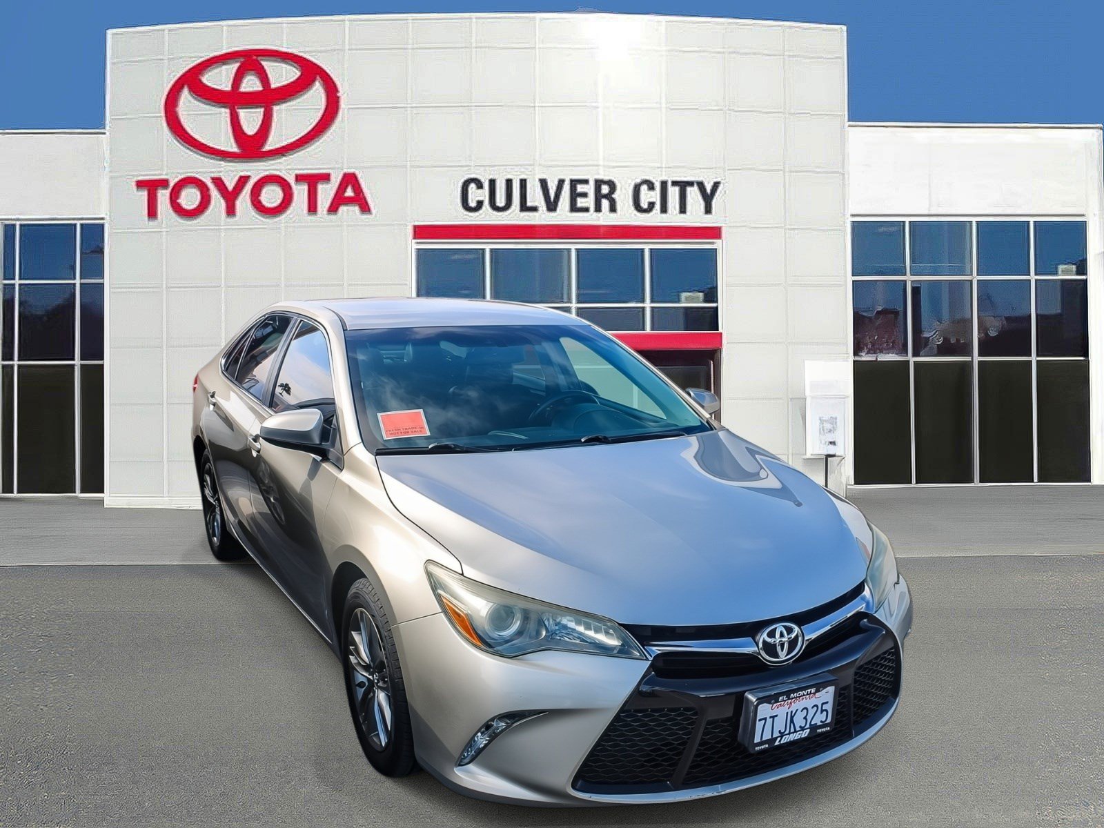 Used 2015 Toyota Camry SE