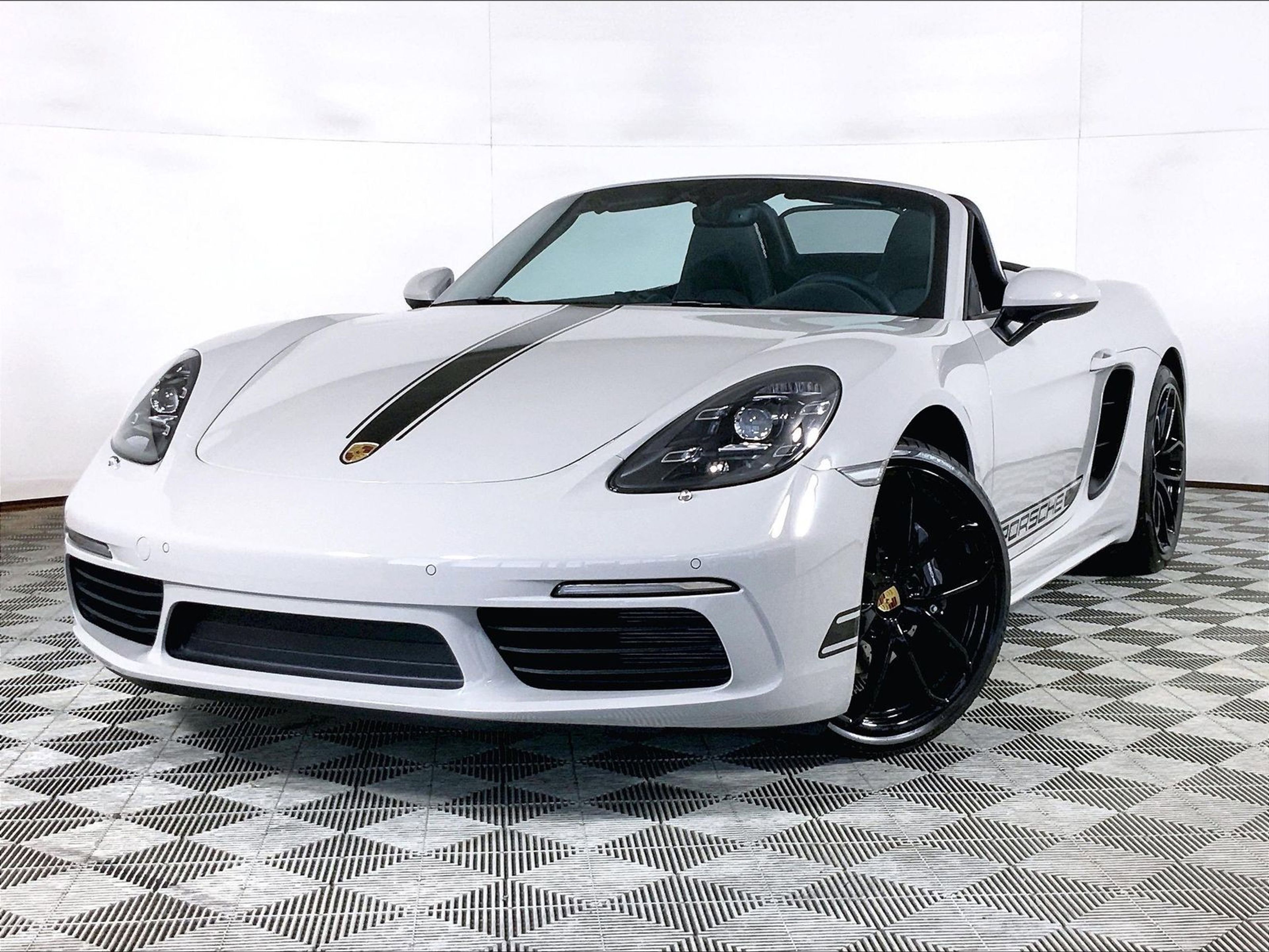 Used 2024 Porsche 718 Boxster