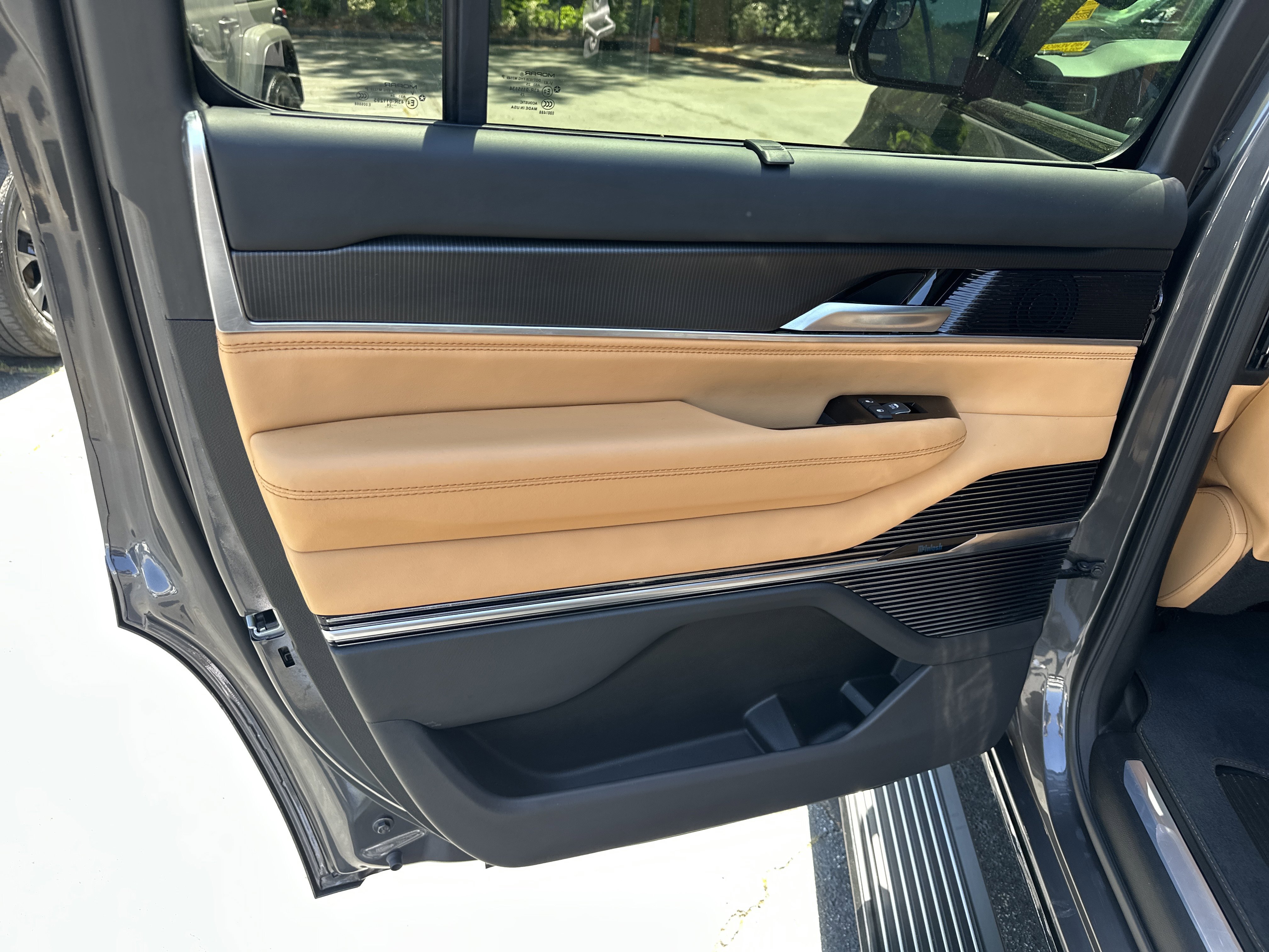 2025 Jeep Grand Wagoneer Series III