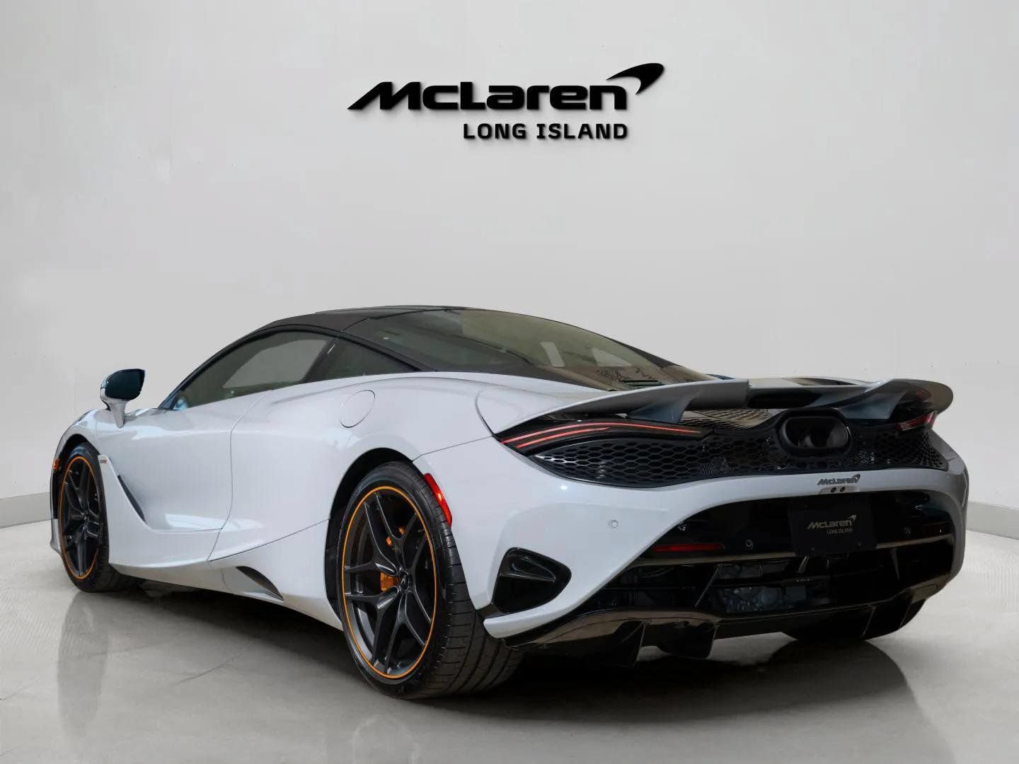 New 2026 McLaren 750S photo 7