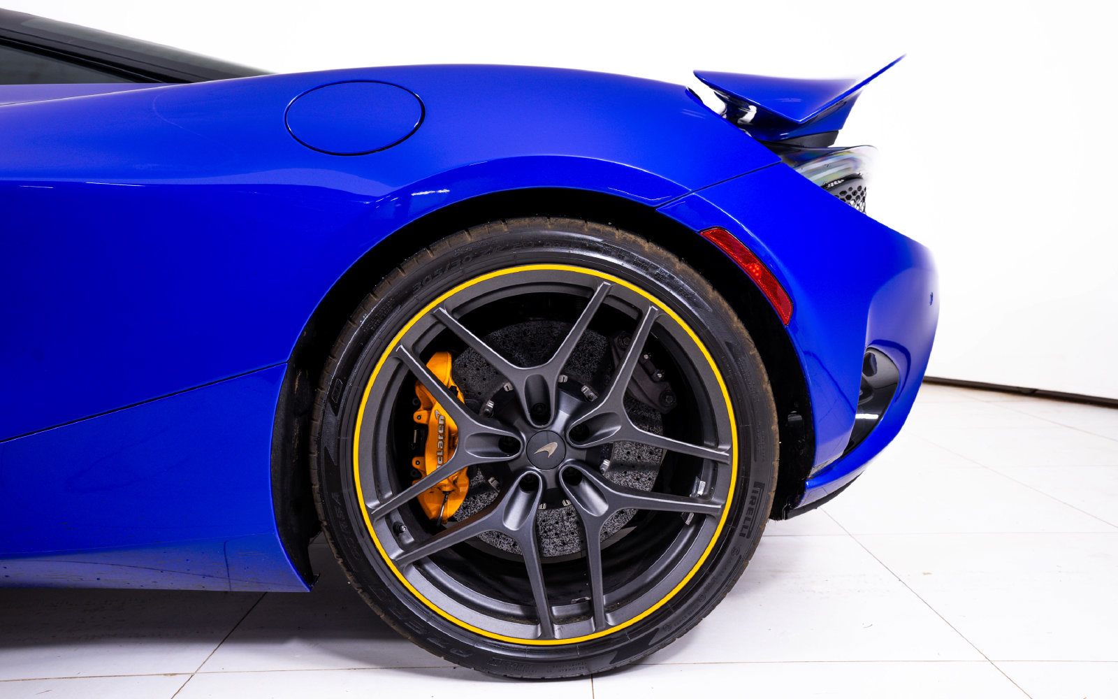 New 2025 McLaren 750S photo 15