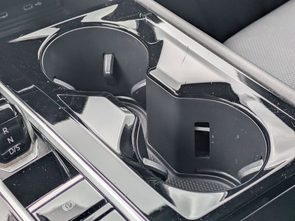 2025 Volkswagen Atlas Cross Sport SE