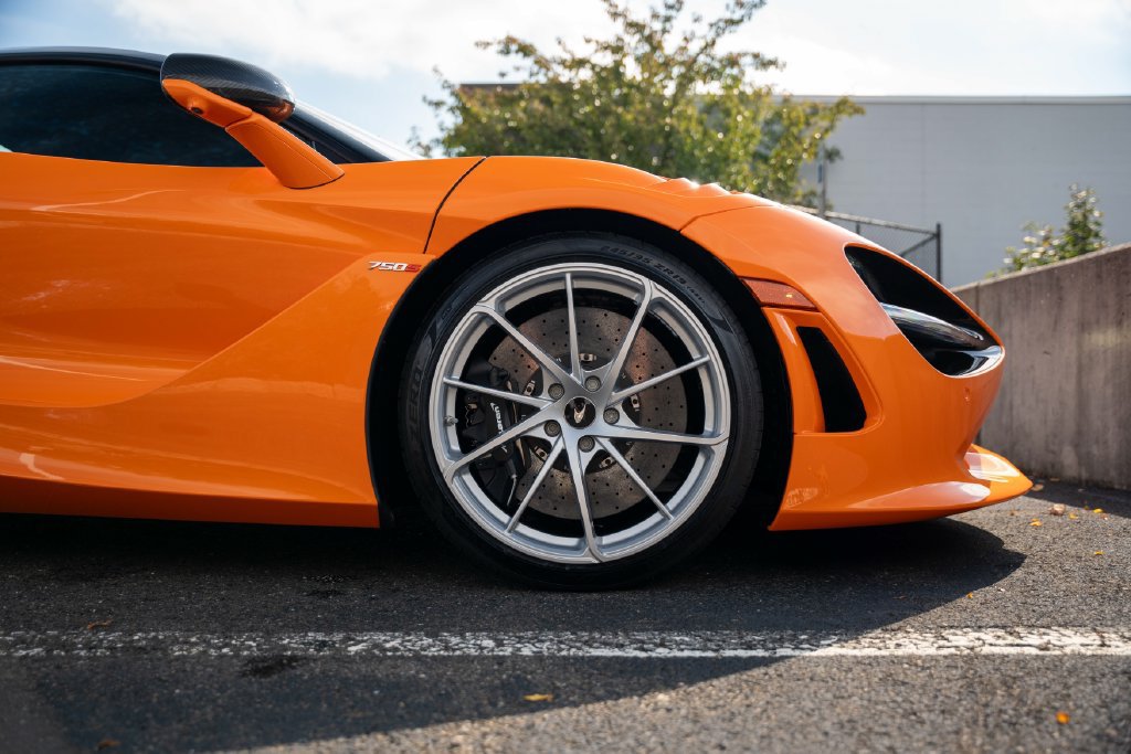 Used 2024 McLaren 750S photo 30