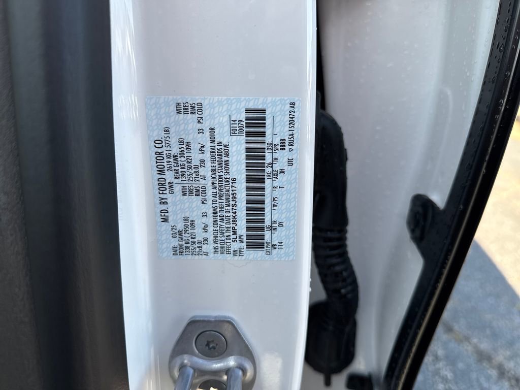 2025 Lincoln Nautilus Reserve