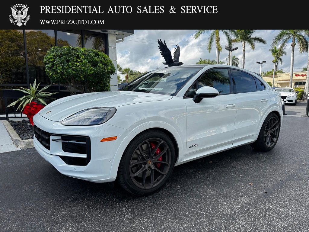 2025 Porsche Cayenne GTS Coupe