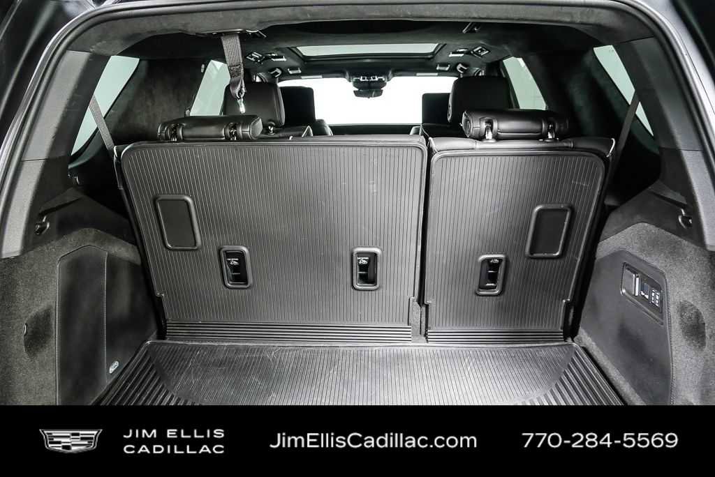 2025 Cadillac Escalade Sport Platinum