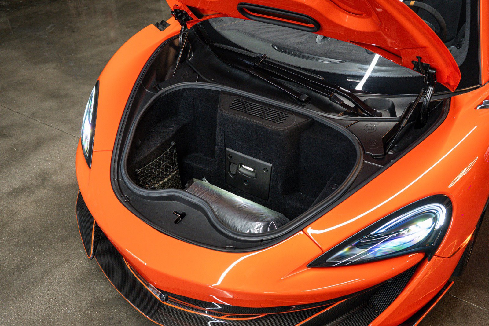 Used 2020 McLaren 600LT Spider photo 20