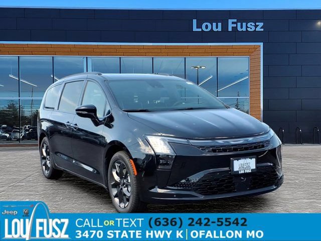 New 2027 Chrysler Pacifica Limited