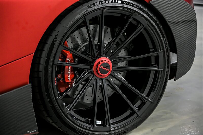 Used 2018 McLaren 720S photo 23