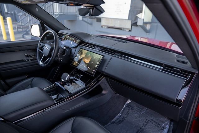 2024 Land Rover Range Rover Sport SE