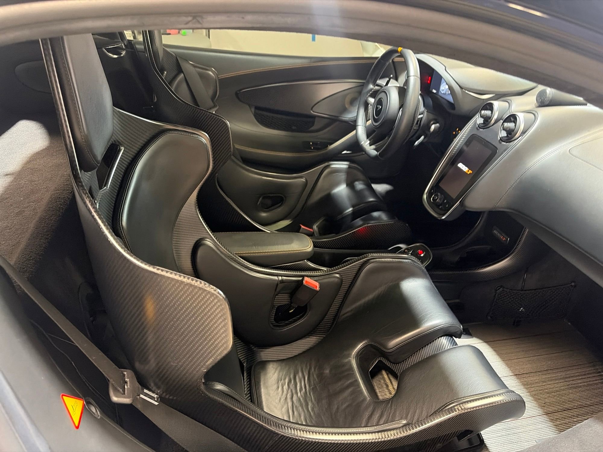 Used 2019 McLaren 600LT photo 9