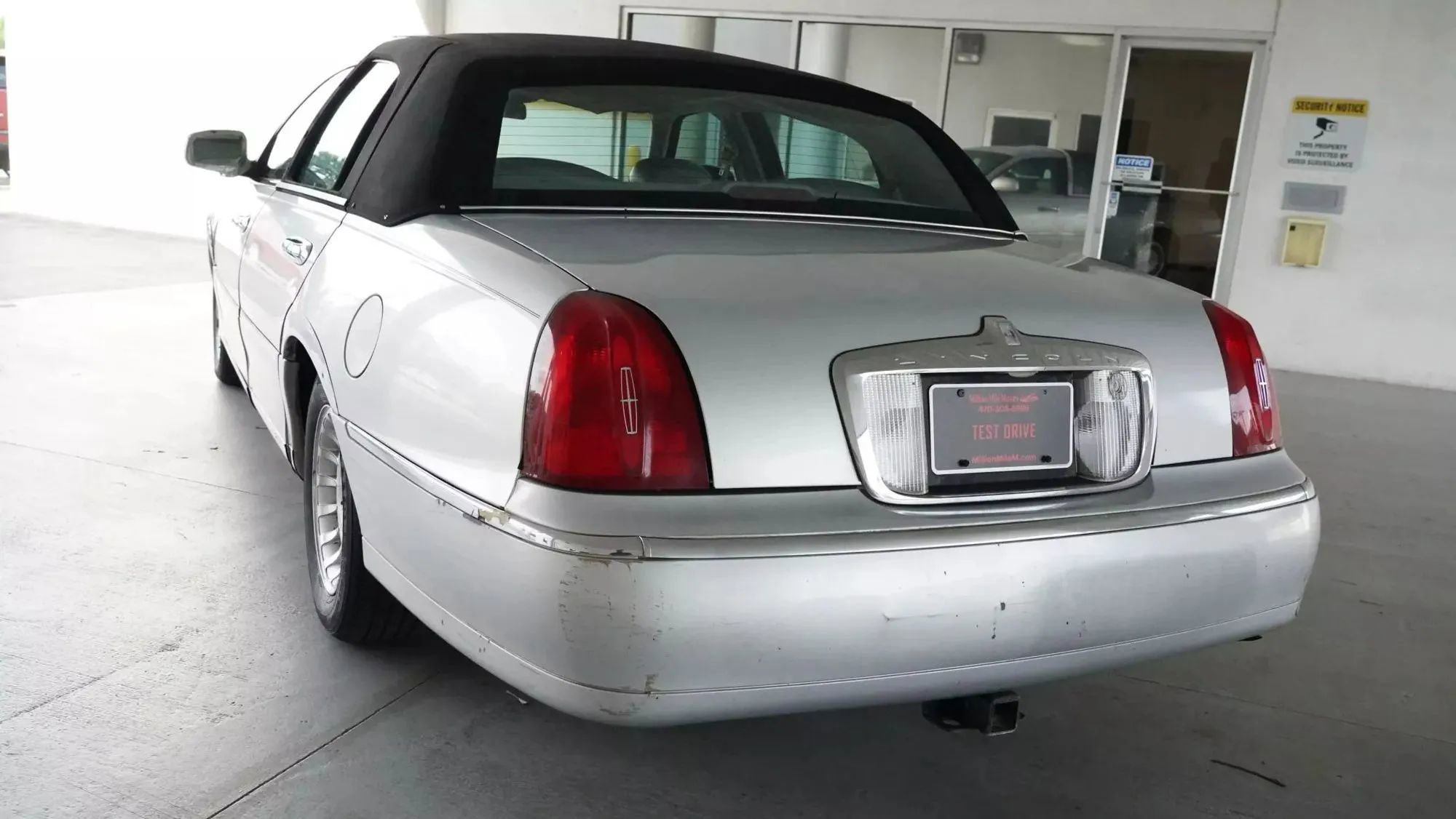 1998 Lincoln Town Car Executive
