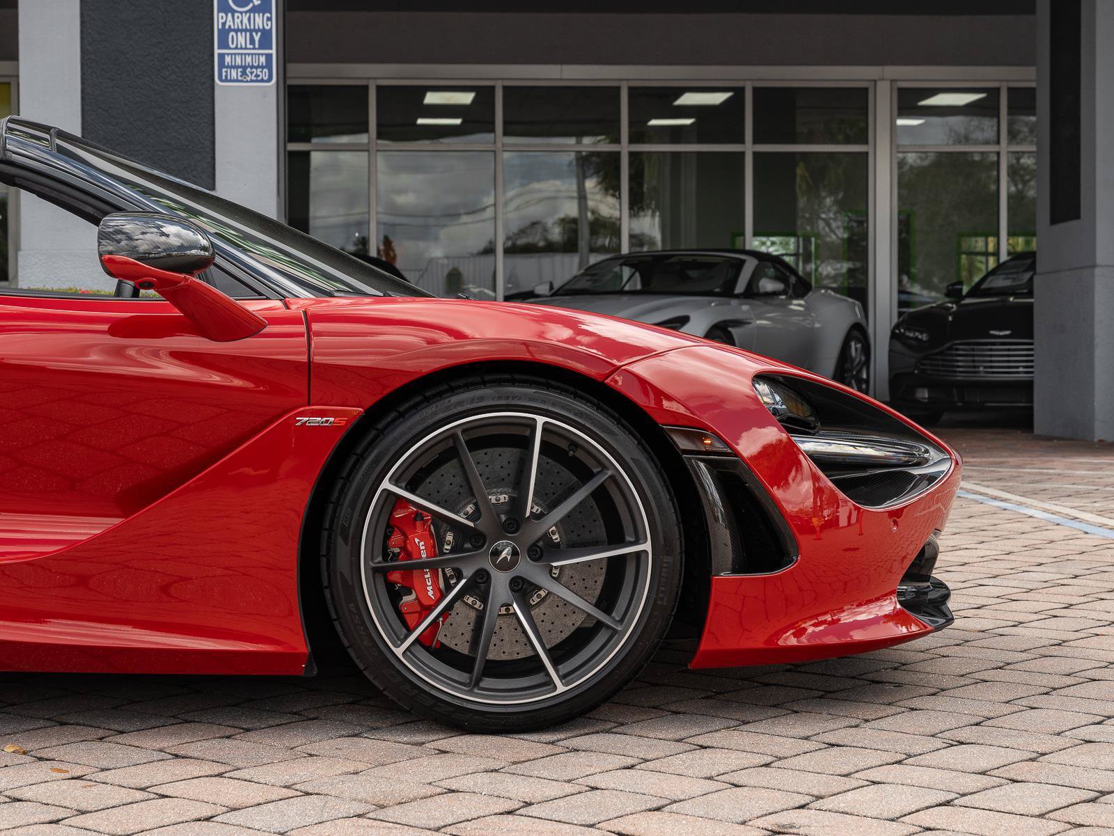 Used 2020 McLaren 720S Performance photo 52
