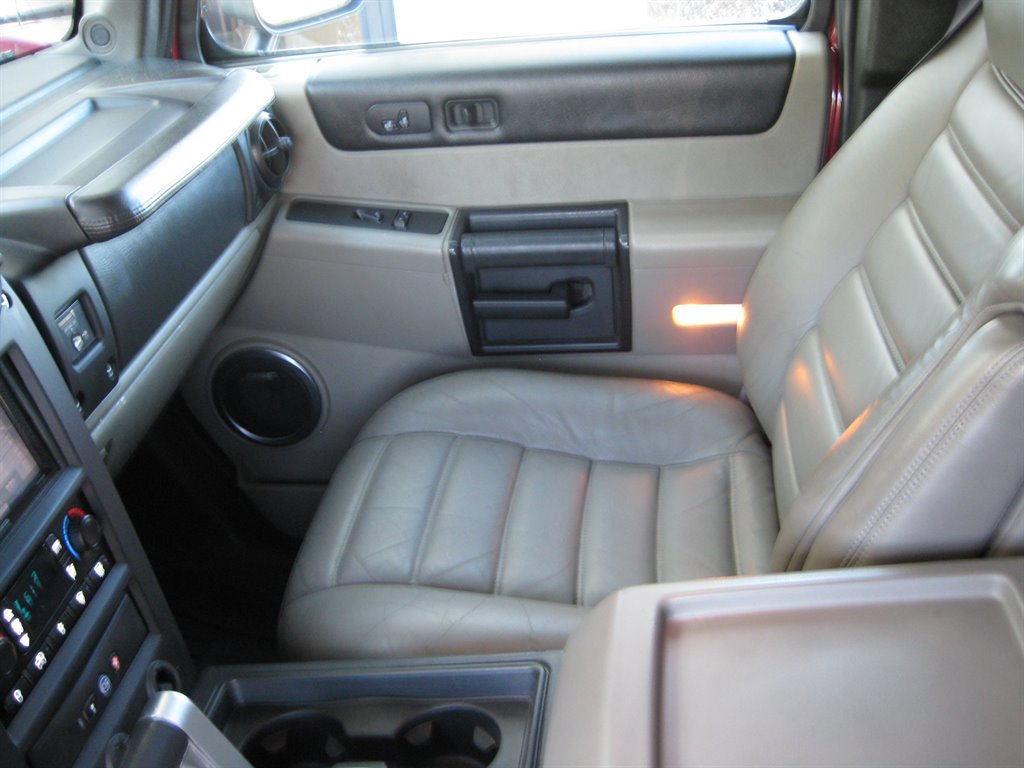 2005 HUMMER H2