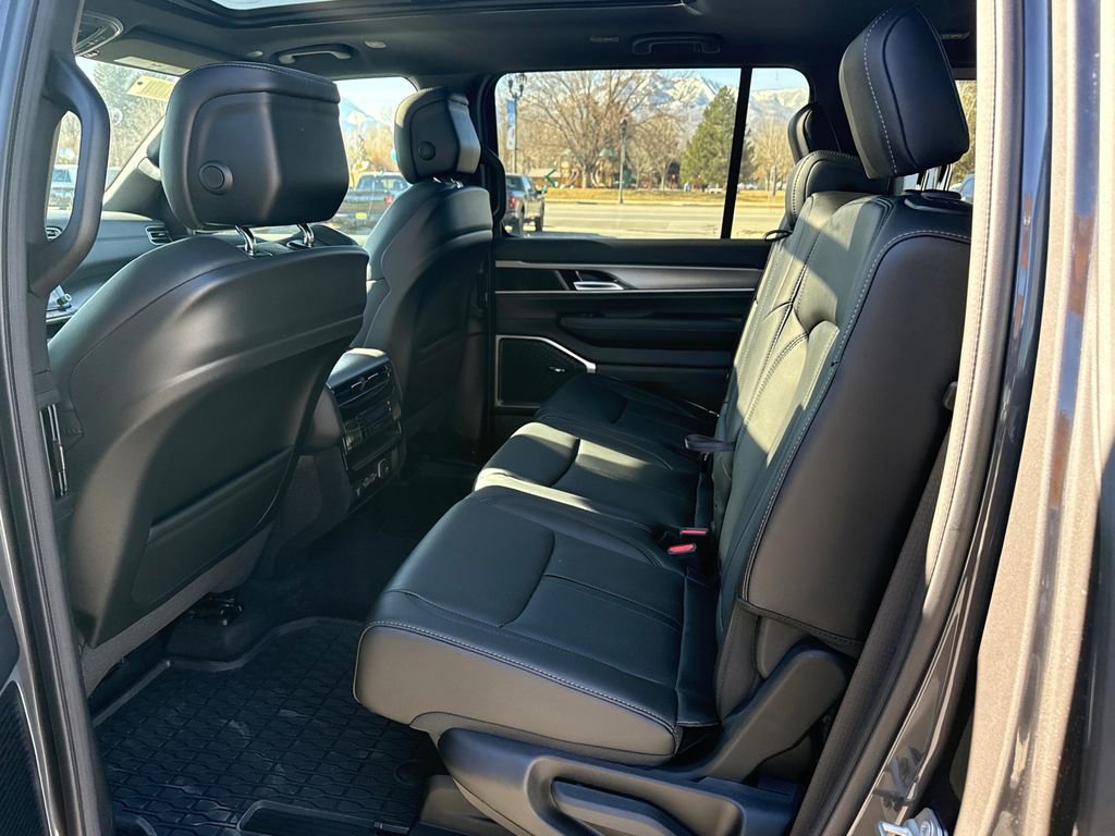 2026 Jeep Grand Wagoneer 4WD