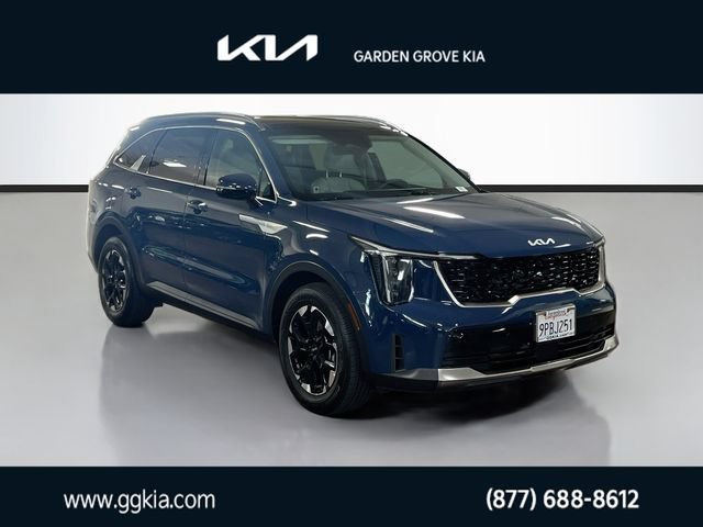 Certified 2024 Kia Sorento S w/ Panoramic Sunroof Package