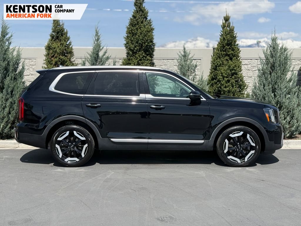 2023 Kia Telluride S
