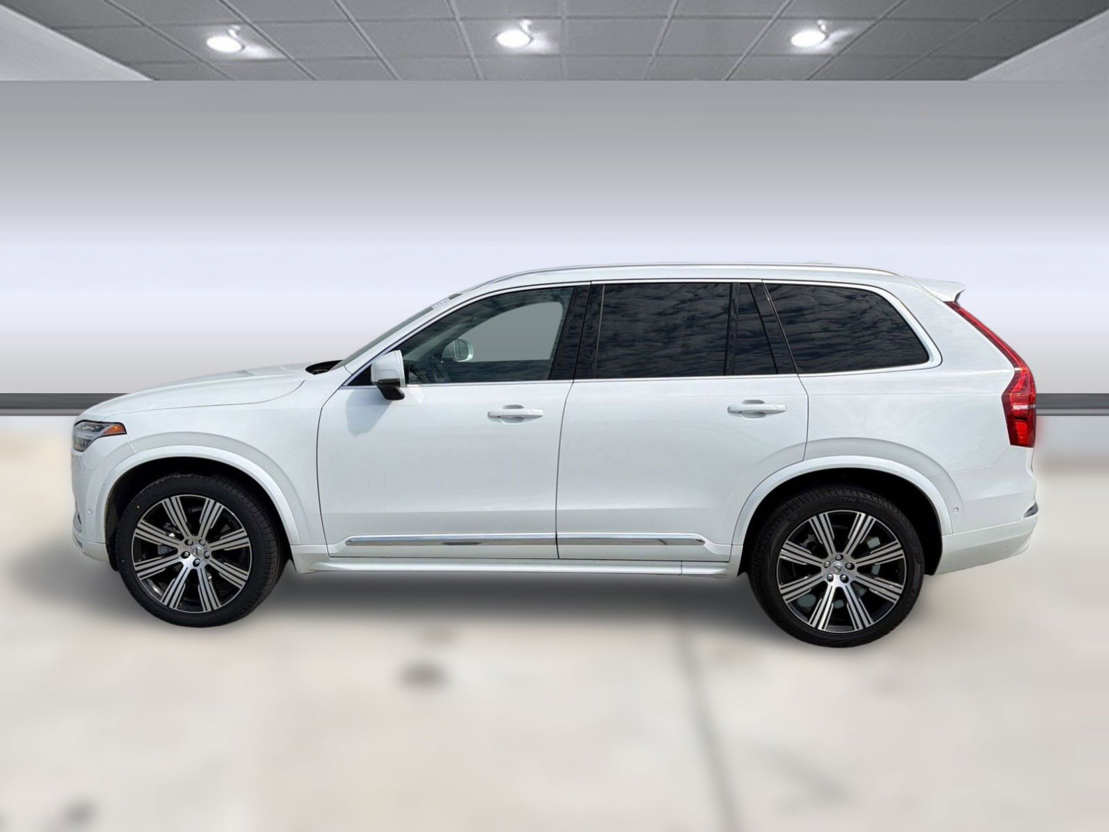 2024 Volvo Xc90 B6 Plus