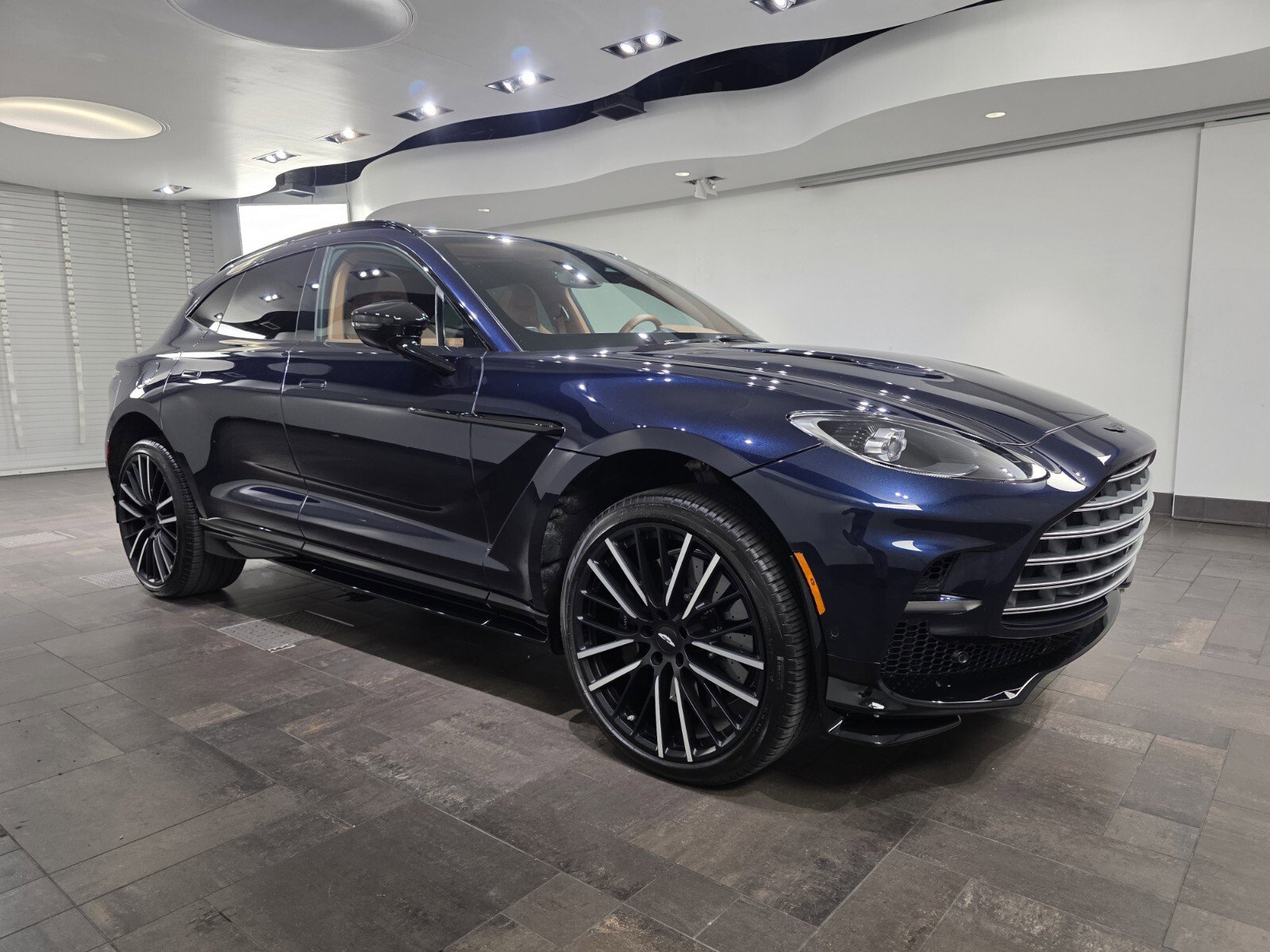 Used 2025 Aston Martin DBX 707