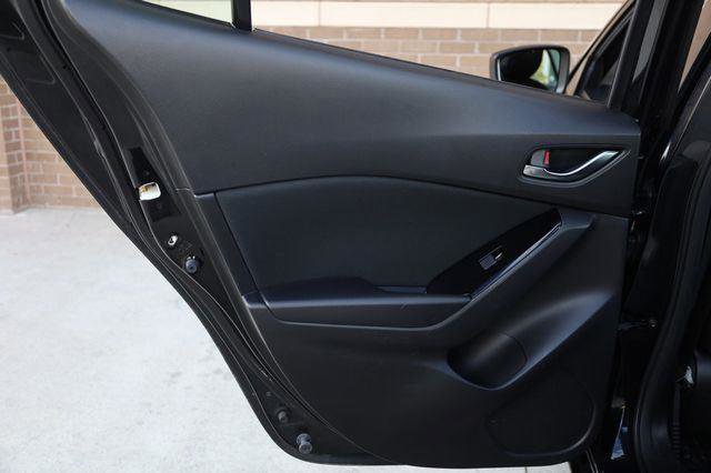 2017 MAZDA Mazda3 Sport