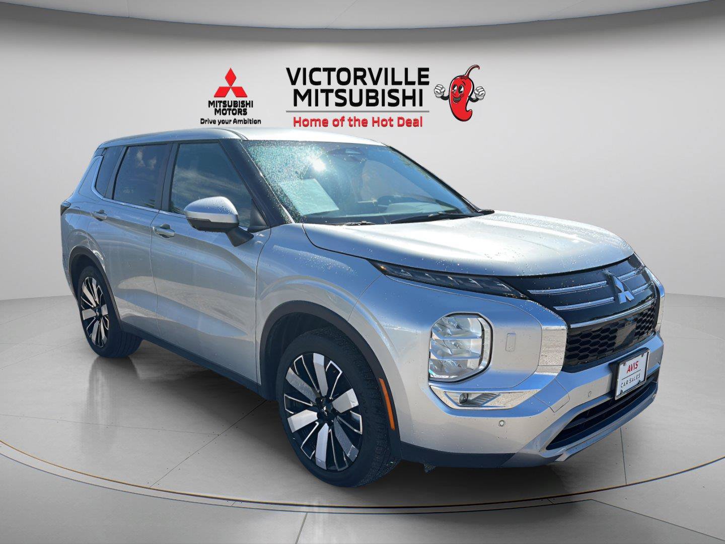 Used 2025 Mitsubishi Outlander SE
