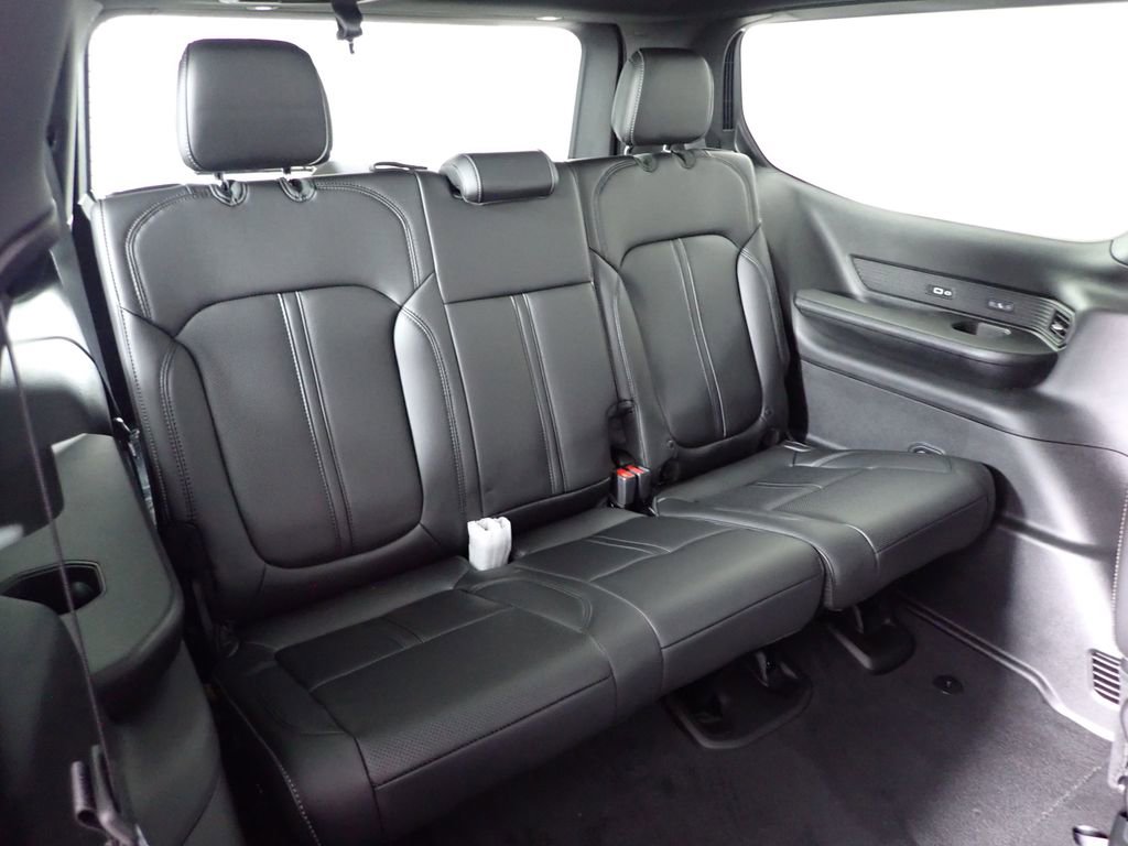 2026 Jeep Grand Wagoneer 4WD