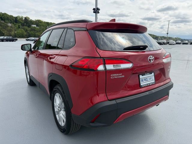 2022 Toyota Corolla Cross LE