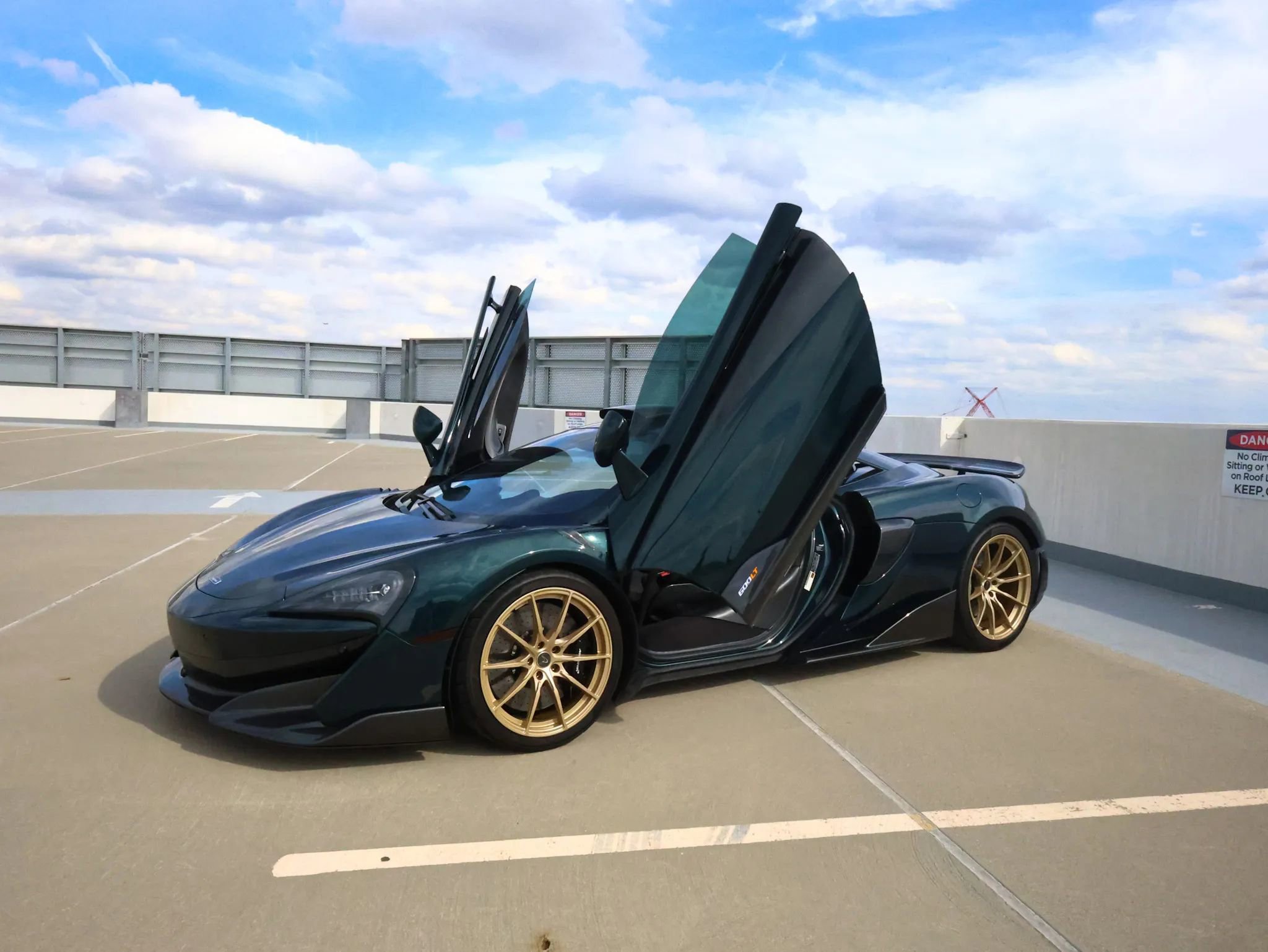Used 2019 McLaren 600LT photo 40