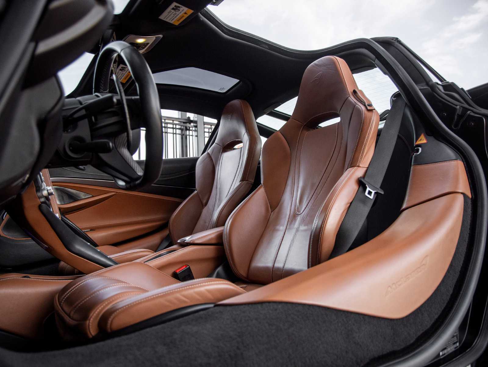Used 2018 McLaren 720S photo 26