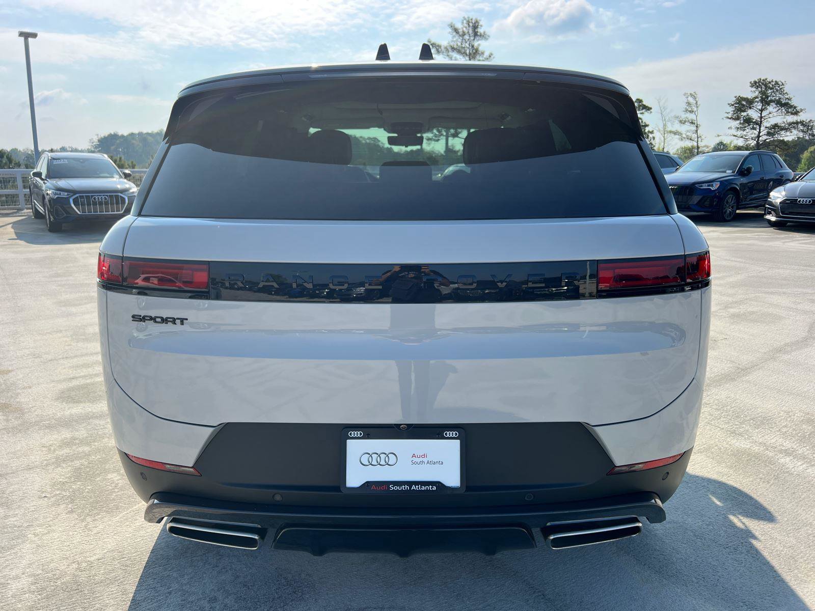 2024 Land Rover Range Rover Sport SE