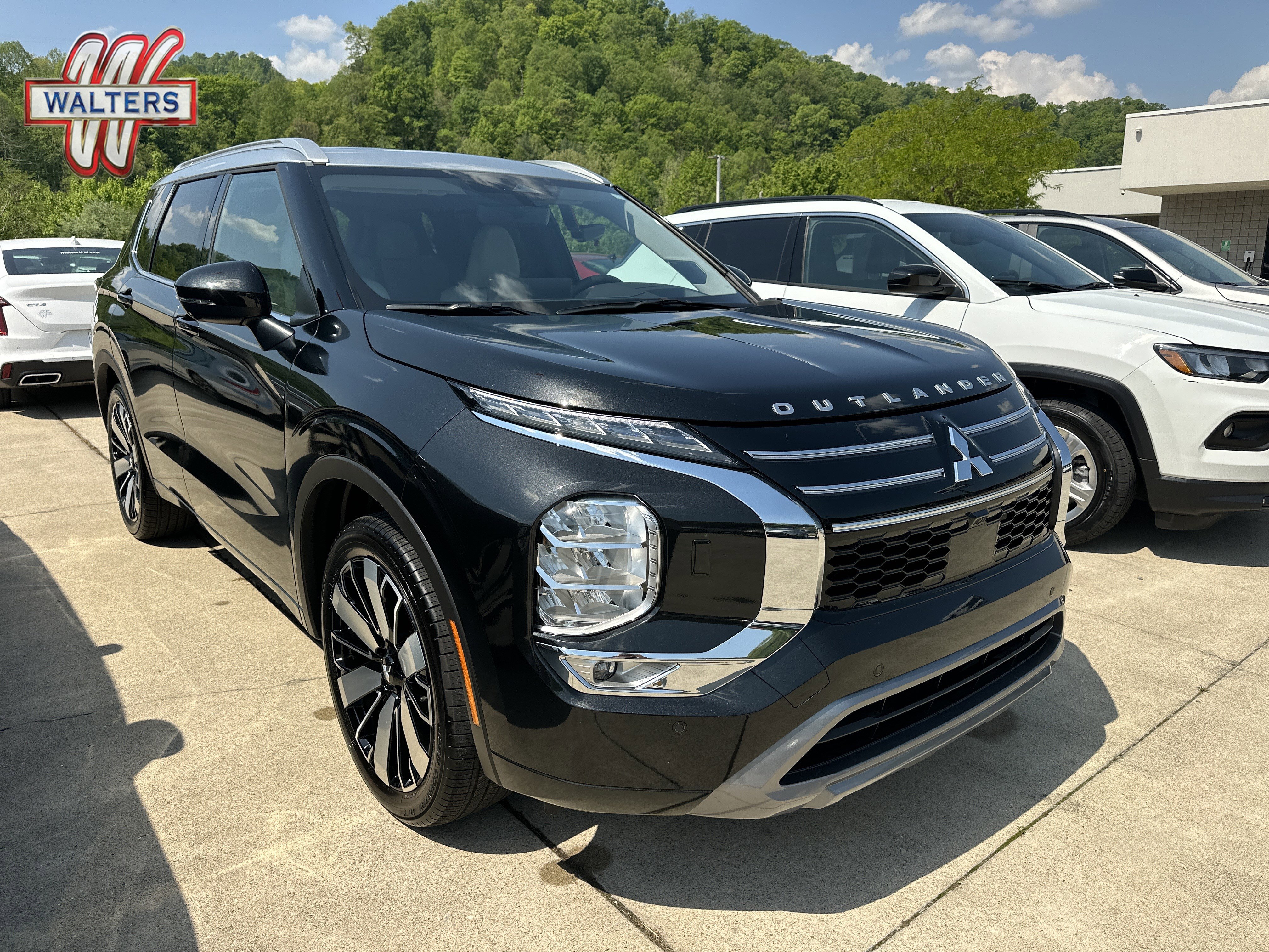 Used 2025 Mitsubishi Outlander AWD