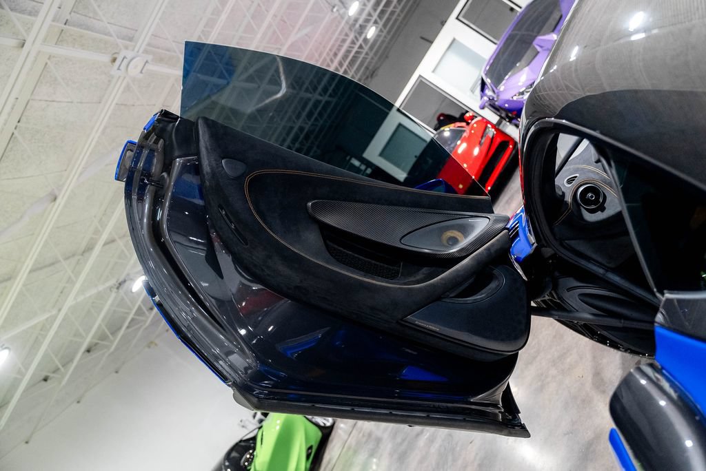 Used 2019 McLaren 600LT photo 44