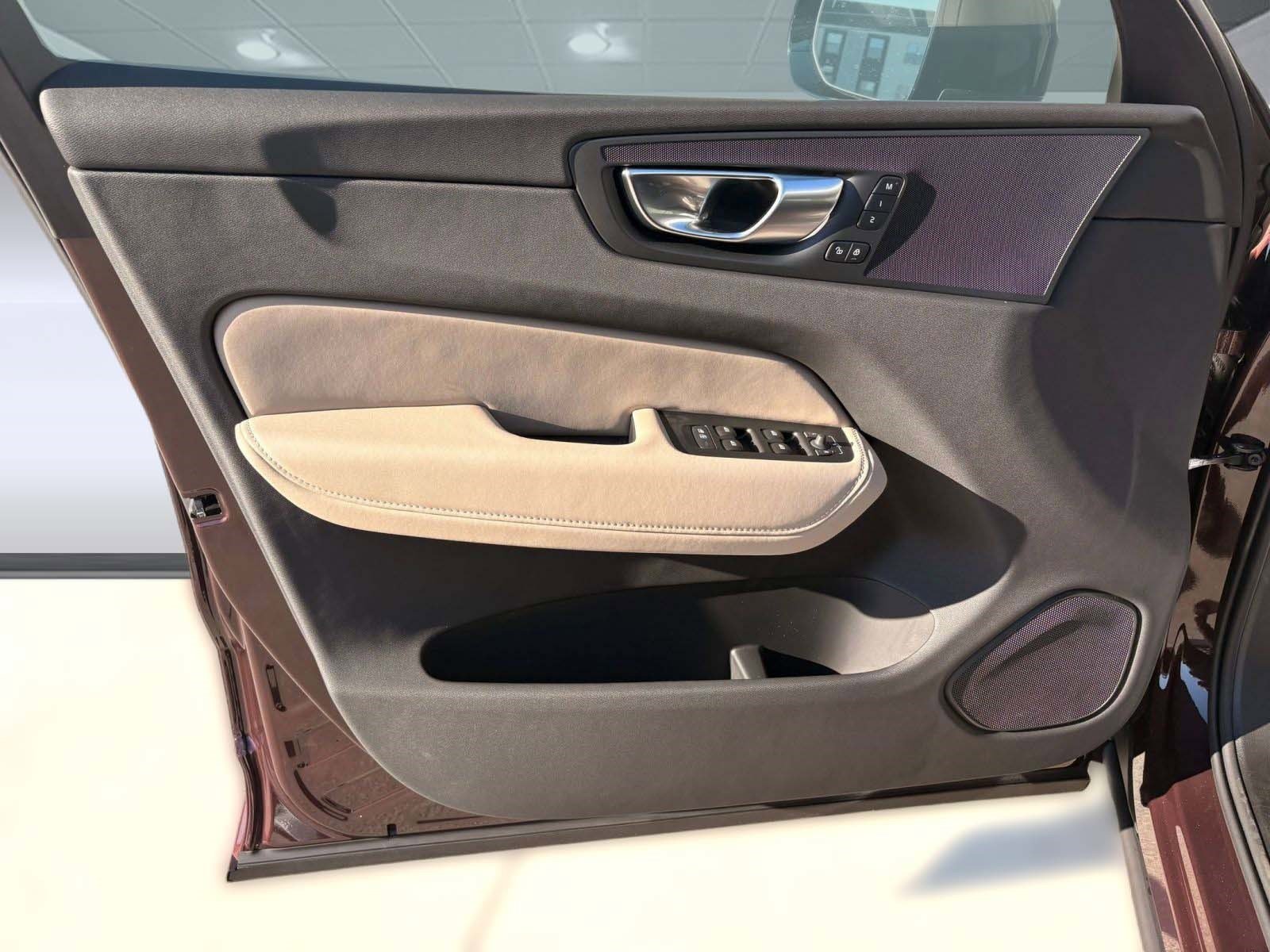 2026 Volvo Xc60 B5 Core