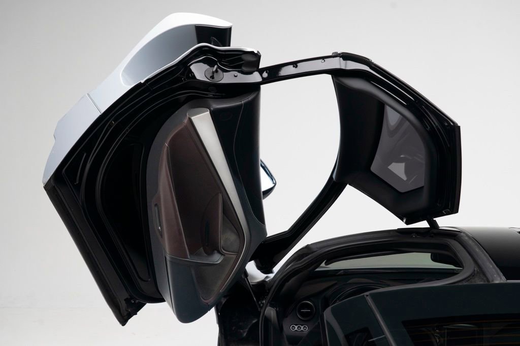 Used 2018 McLaren 720S Performance photo 44