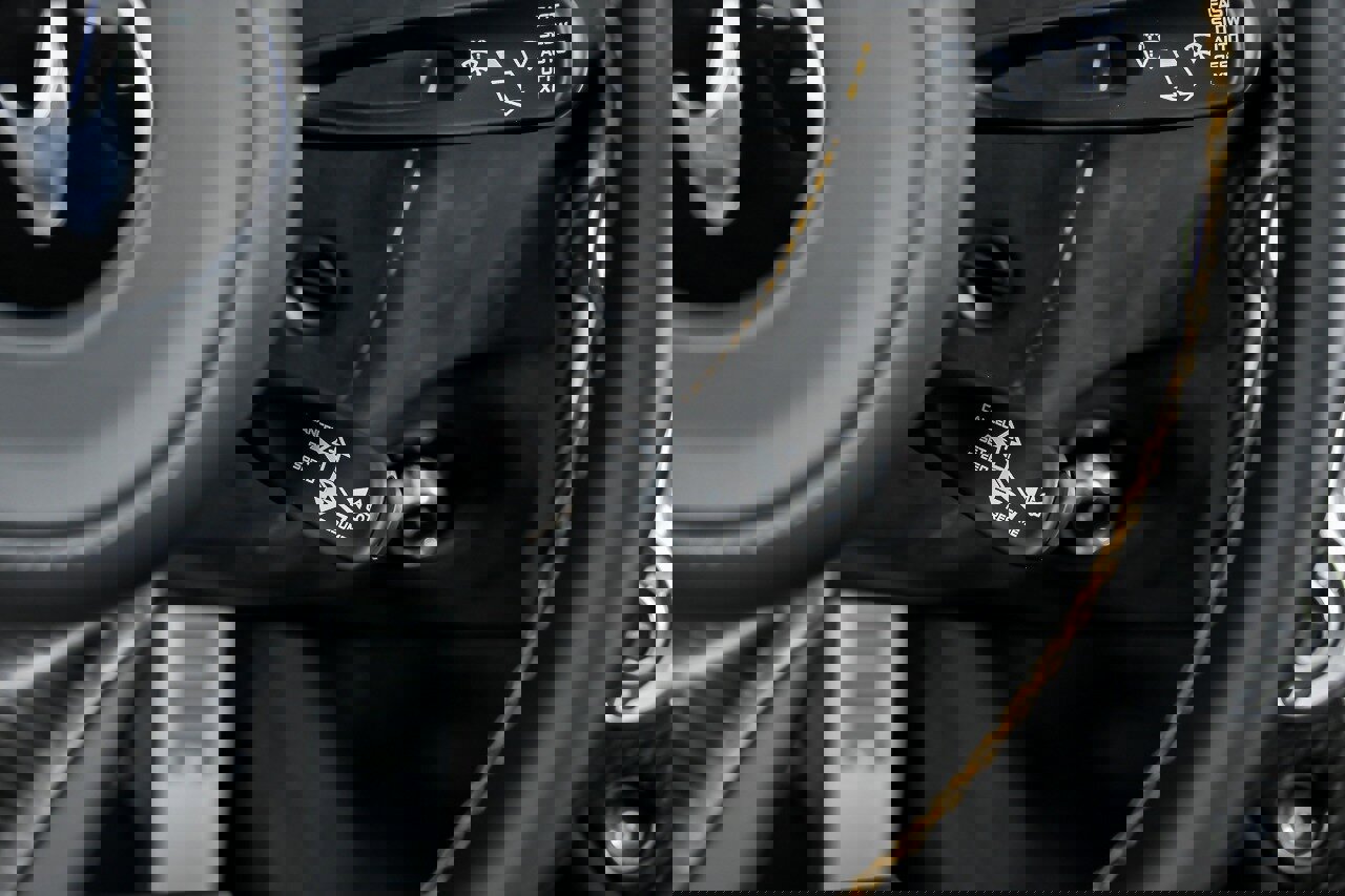 Used 2023 McLaren 720S Spider photo 32