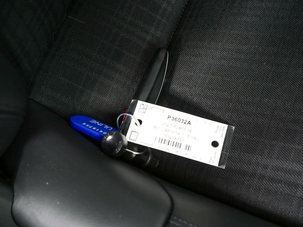 2025 Porsche 911 Carrera