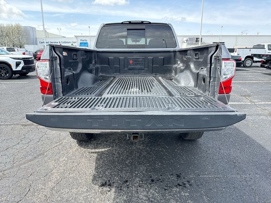 2017 Nissan Titan SV