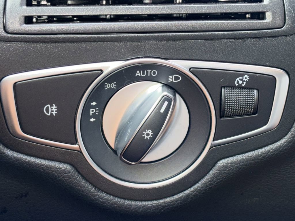 2020 Mercedes-Benz GLC 300