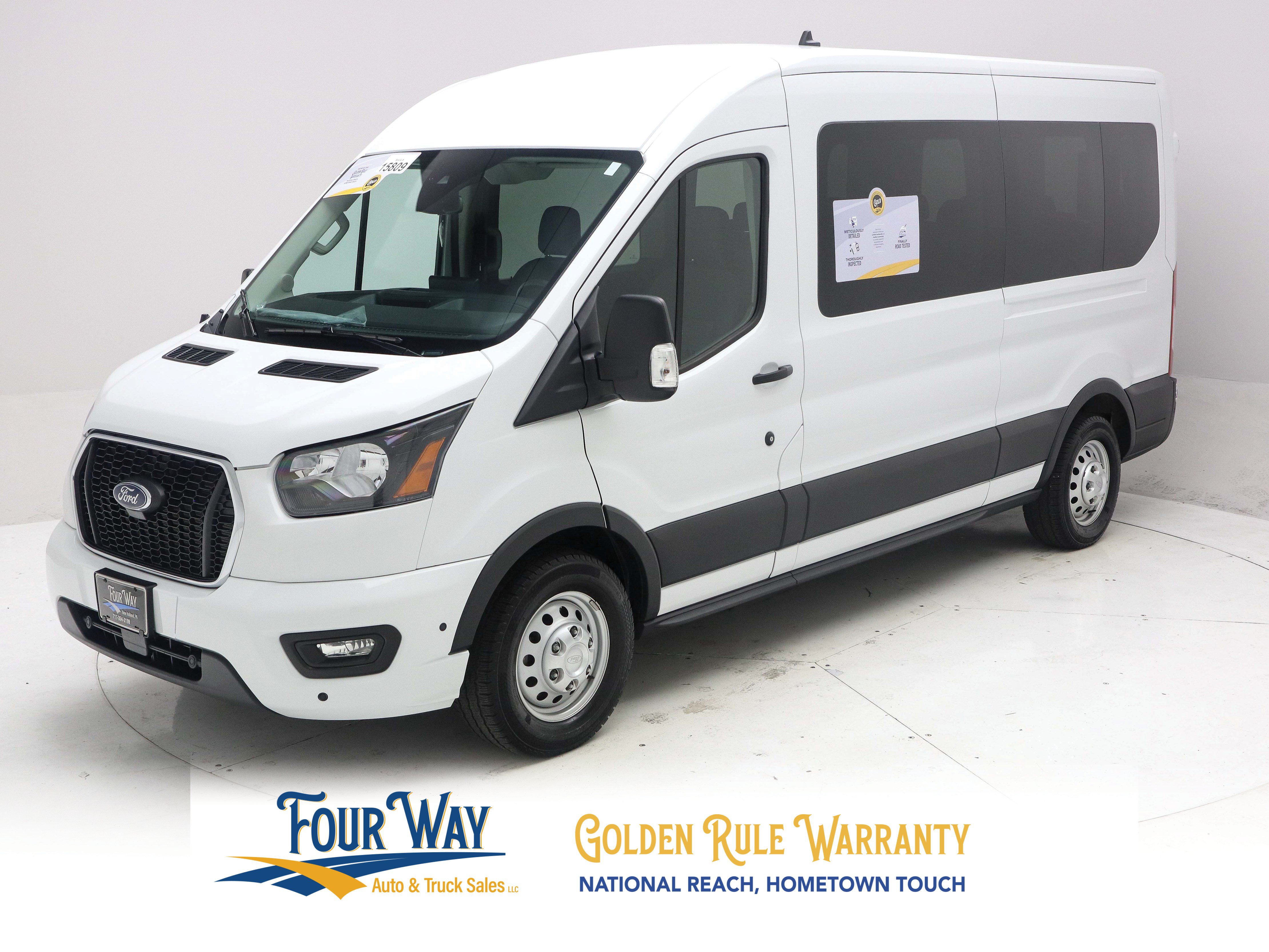 2025 Ford Transit Passenger Van XLT - Photo 8
