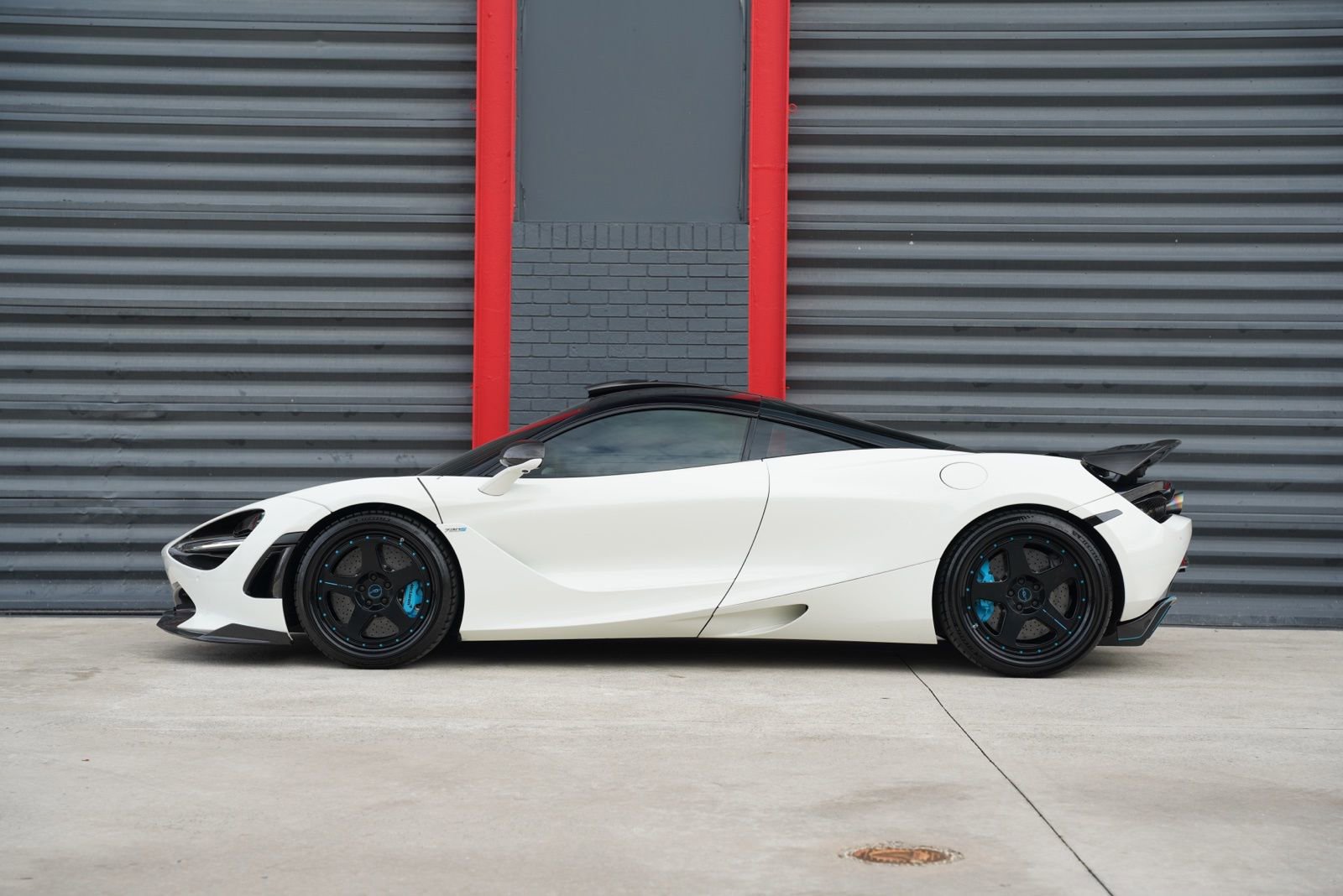 Used 2018 McLaren 720S Performance photo 11