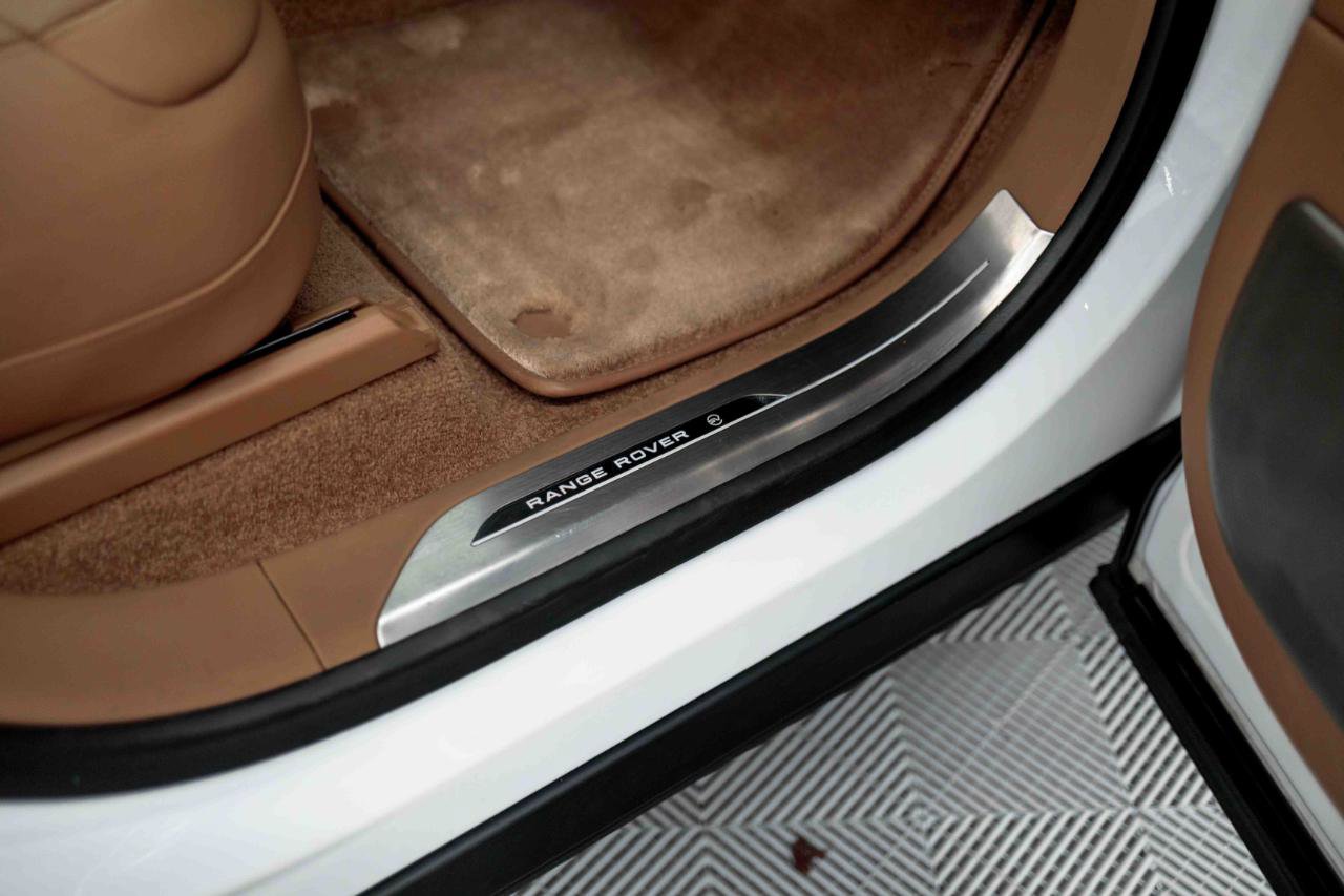 2024 Land Rover Range Rover SV