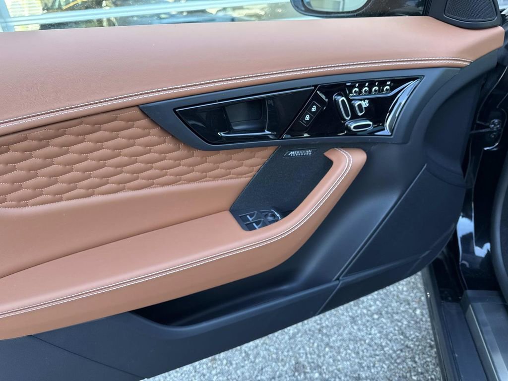 2024 Jaguar F-Type R